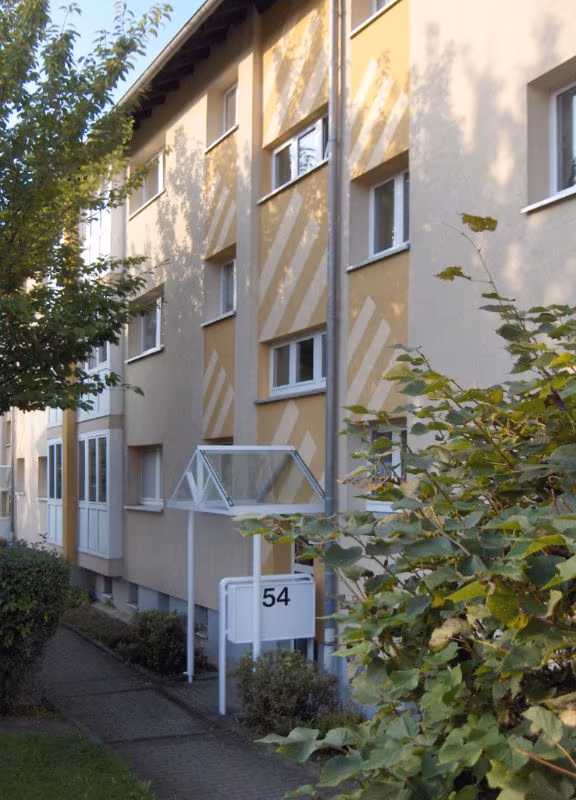 Gut geschnittene 2-Zimmerwohnung zu vermieten! in Frankfurter Berg, Frankfurt am Main