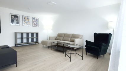 Ab 15.10.2026 - schick möbliertes 2-Zimmer Apartment mit Balkon - zentrale Lage von Eckenheim in Eckenheim, Frankfurt am Main